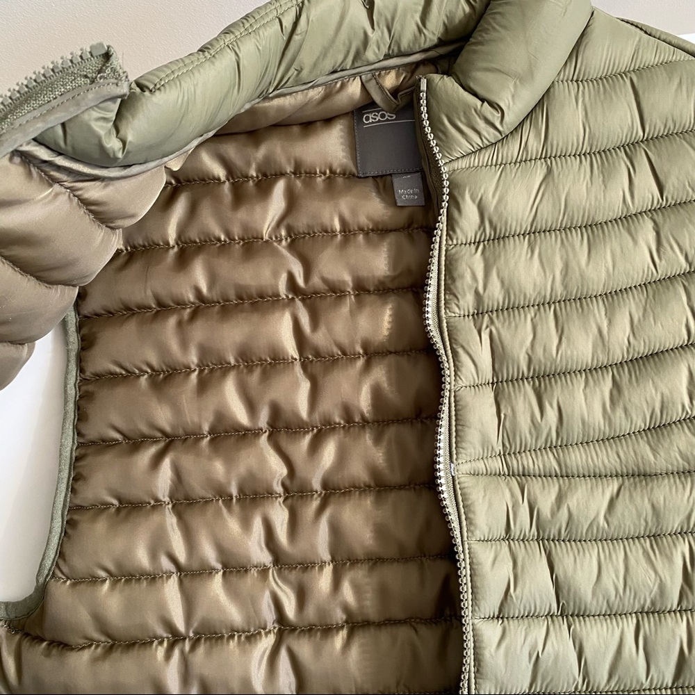 ASOS Puffer Vest - Picture 2 of 4